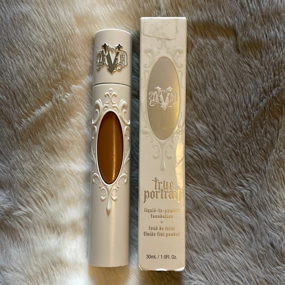 - KatVonD True Portrait Liquid To Powder Foundation - Picture 1 of 3